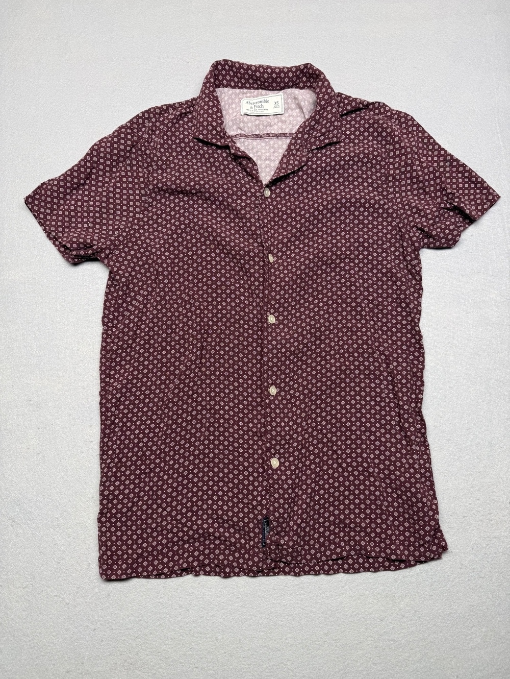 Abercrombie & Fitch Button-Up Shirt Men XS Burgundy